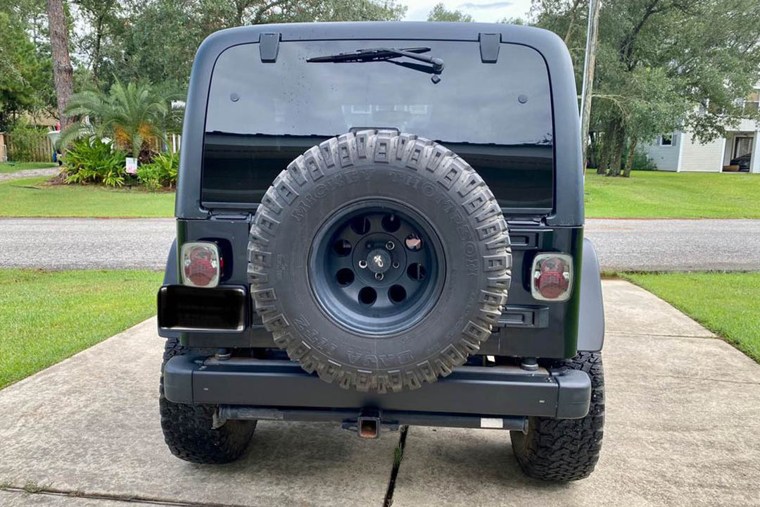 5th Image of a 2004 JEEP WRANGLER SAHARA