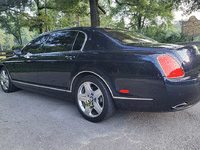 Image 4 of 14 of a 2006 BENTLEY CONTINENTAL FLYING SPUR