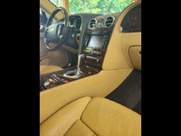 Image 12 of 14 of a 2006 BENTLEY CONTINENTAL FLYING SPUR