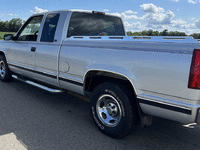 Image 3 of 4 of a 1996 GMC SIERRA