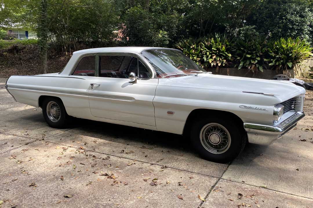 2nd Image of a 1962 PONTIAC CATALINA