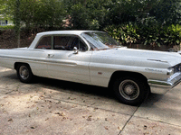 Image 3 of 11 of a 1962 PONTIAC CATALINA