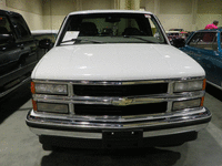 Image 3 of 14 of a 1998 CHEVROLET C1500