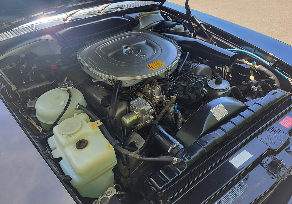 19th Image of a 1985 MERCEDES-BENZ 380 380SL