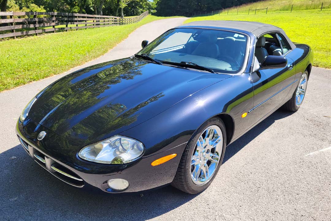 2nd Image of a 2003 JAGUAR XK