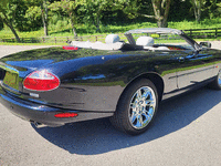 Image 6 of 19 of a 2003 JAGUAR XK