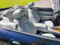 Image 14 of 19 of a 2003 JAGUAR XK