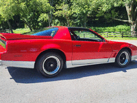 Image 7 of 19 of a 1987 PONTIAC TRANS AM