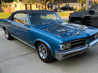 Image 2 of 8 of a 1964 PONTIAC GTO