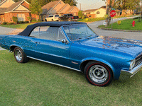 Image 3 of 8 of a 1964 PONTIAC GTO