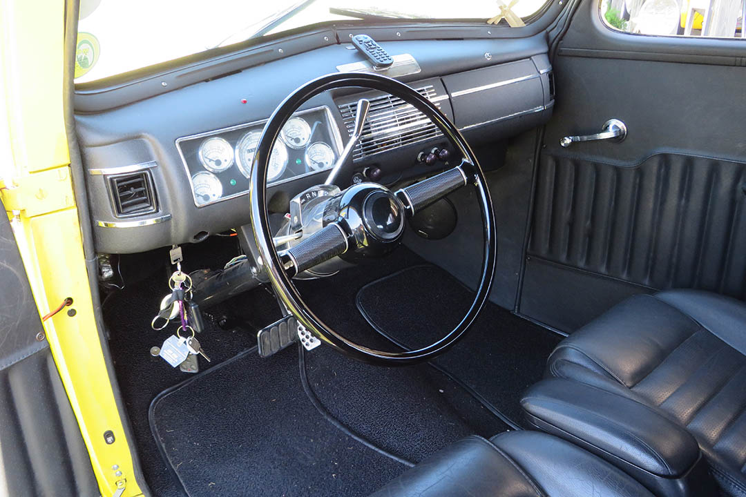 9th Image of a 1940 FORD DELUXE