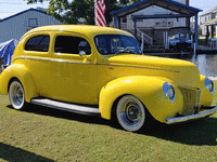 Image 2 of 21 of a 1940 FORD DELUXE