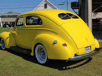 Image 3 of 21 of a 1940 FORD DELUXE