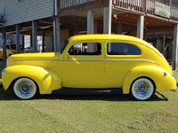 Image 5 of 21 of a 1940 FORD DELUXE