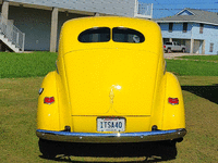 Image 7 of 21 of a 1940 FORD DELUXE
