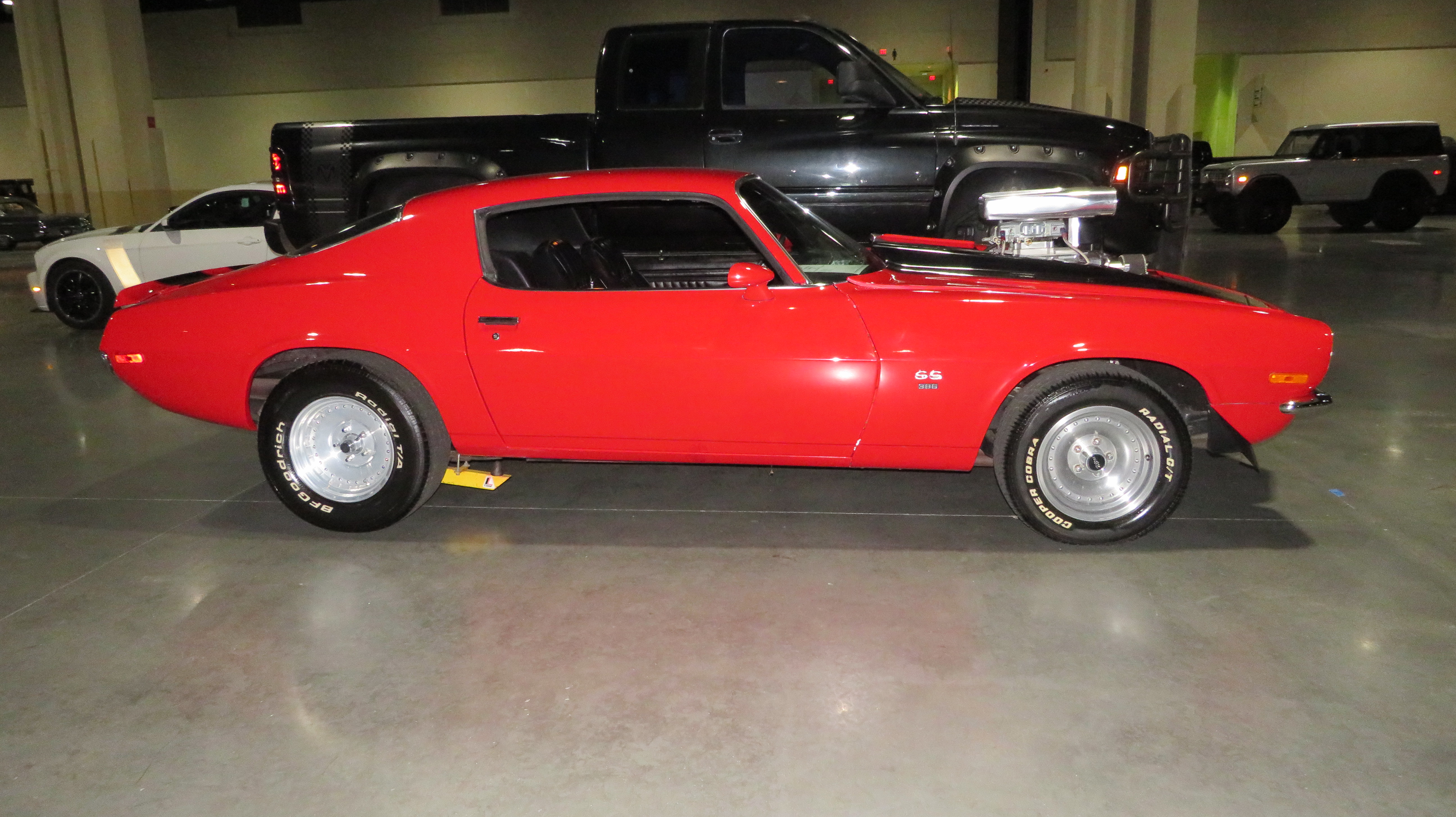 2nd Image of a 1971 CHEVROLET CAMARO