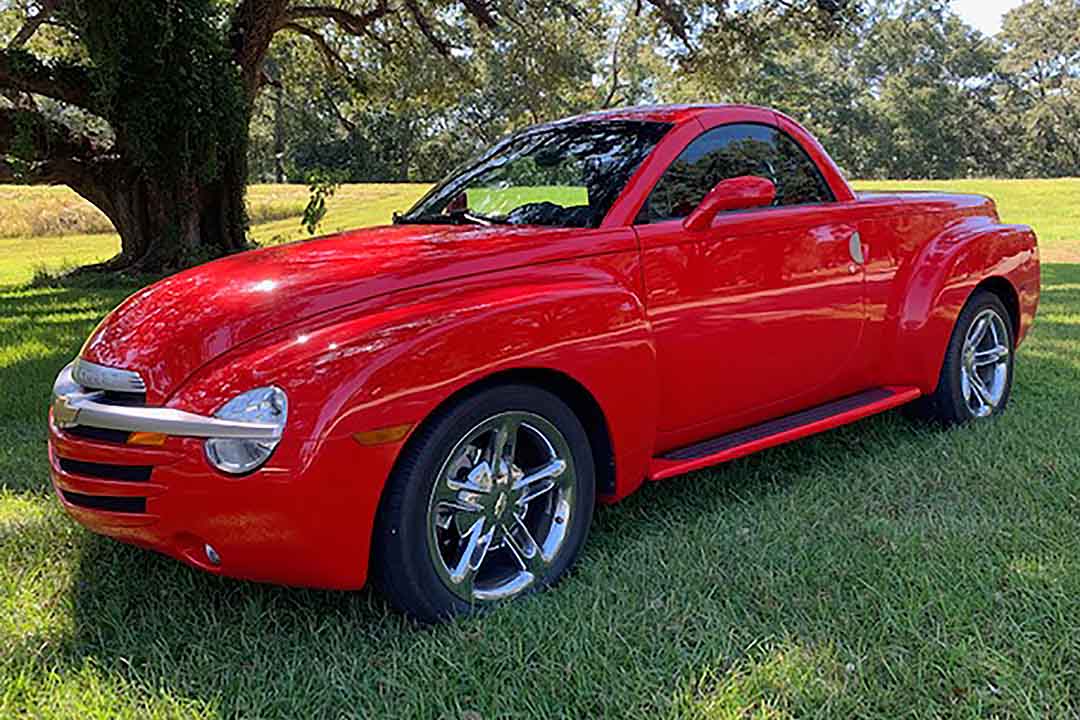 0th Image of a 2005 CHEVROLET SSR