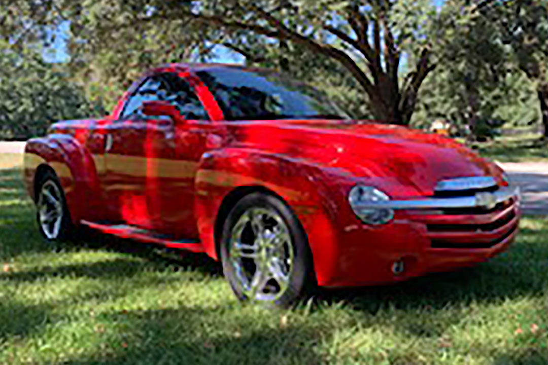 2nd Image of a 2005 CHEVROLET SSR