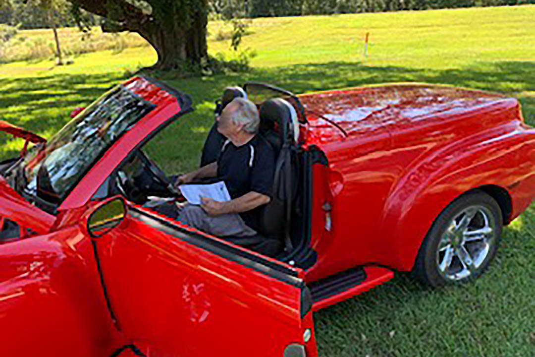 6th Image of a 2005 CHEVROLET SSR