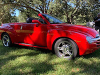 Image 2 of 12 of a 2005 CHEVROLET SSR