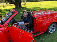 Image 7 of 12 of a 2005 CHEVROLET SSR