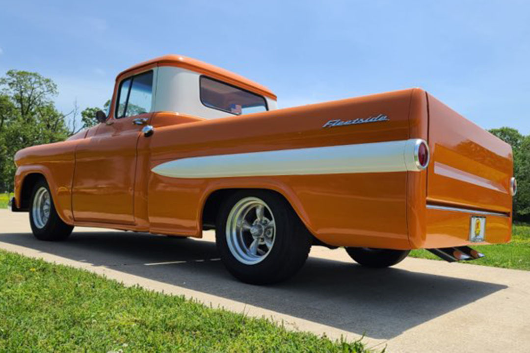 2nd Image of a 1958 CHEVROLET APACHE