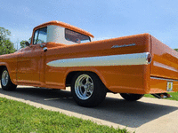 Image 3 of 10 of a 1958 CHEVROLET APACHE