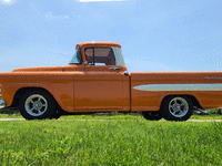 Image 5 of 10 of a 1958 CHEVROLET APACHE