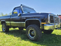 Image 2 of 10 of a 1985 CHEVROLET SHORTWIDE