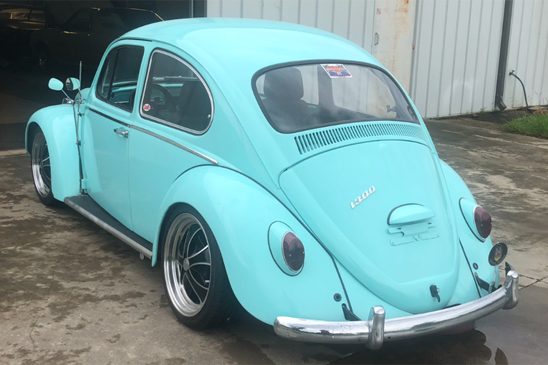 2nd Image of a 1966 VOLKSWAGEN BUG