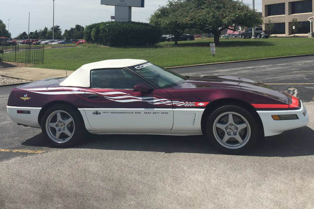 3rd Image of a 1995 CHEVROLET CORVETTE PACE CAR