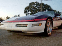 Image 2 of 7 of a 1995 CHEVROLET CORVETTE PACE CAR