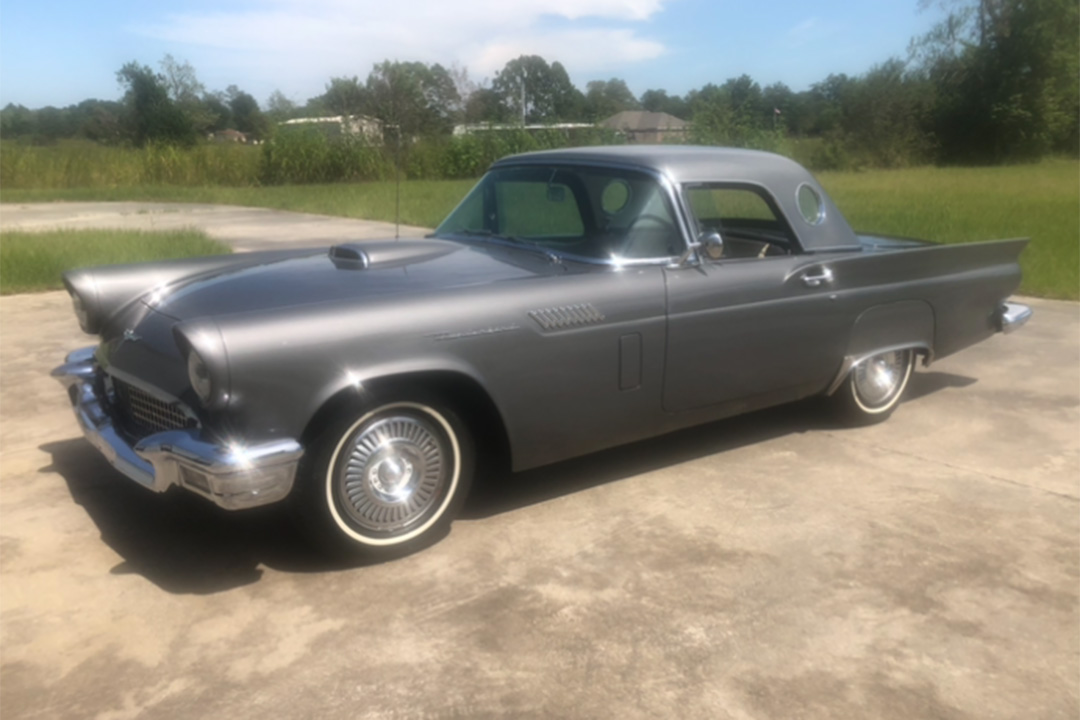 2nd Image of a 1957 FORD THUNDERBIRD