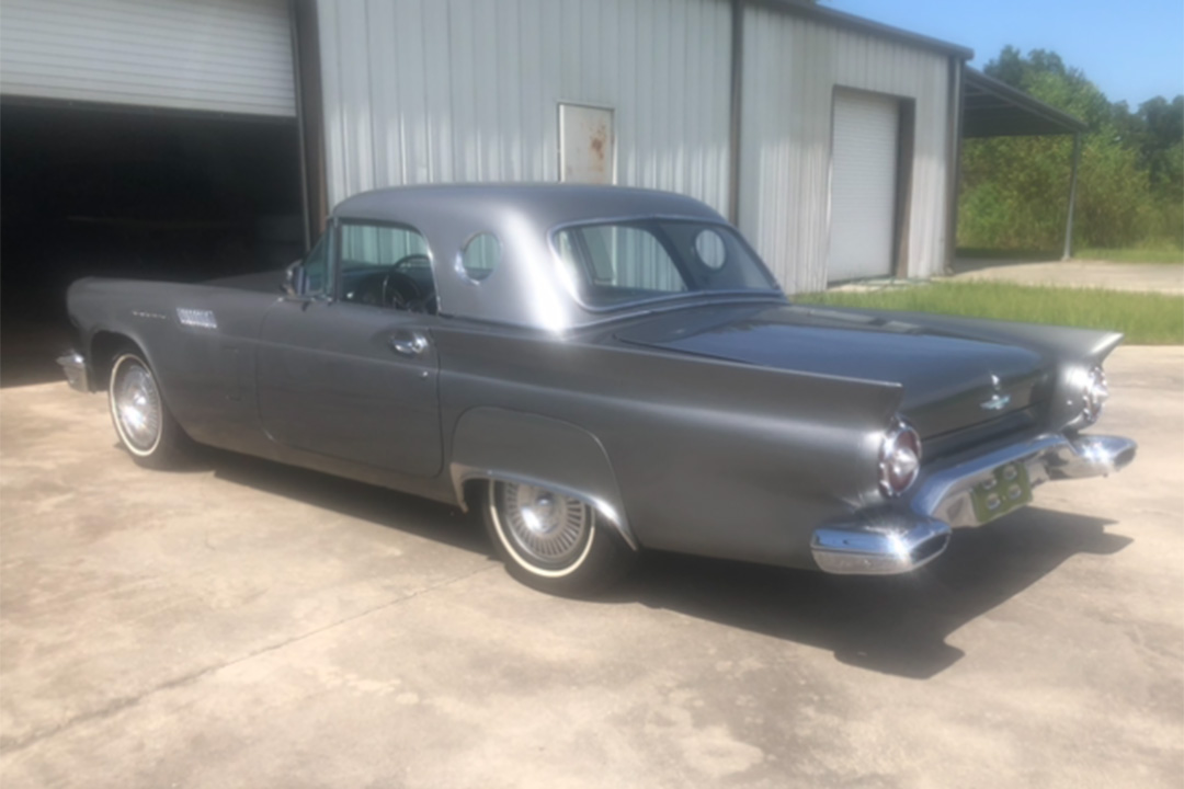 3rd Image of a 1957 FORD THUNDERBIRD