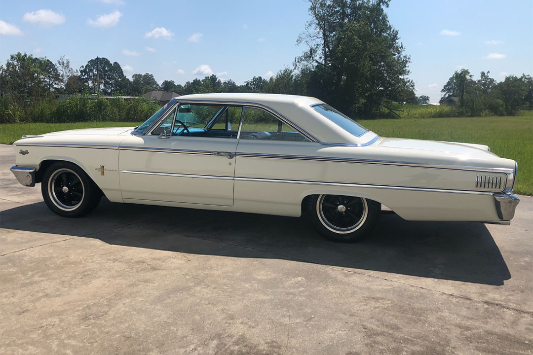 3rd Image of a 1963 FORD GALAXIE