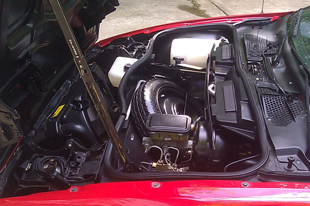 2nd Image of a 1986 PONTIAC FIERO GT