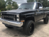 Image 3 of 19 of a 1986 CHEVROLET C10