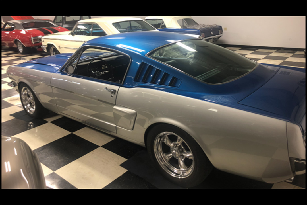 2nd Image of a 1965 FORD MUSTANG FASTBACK