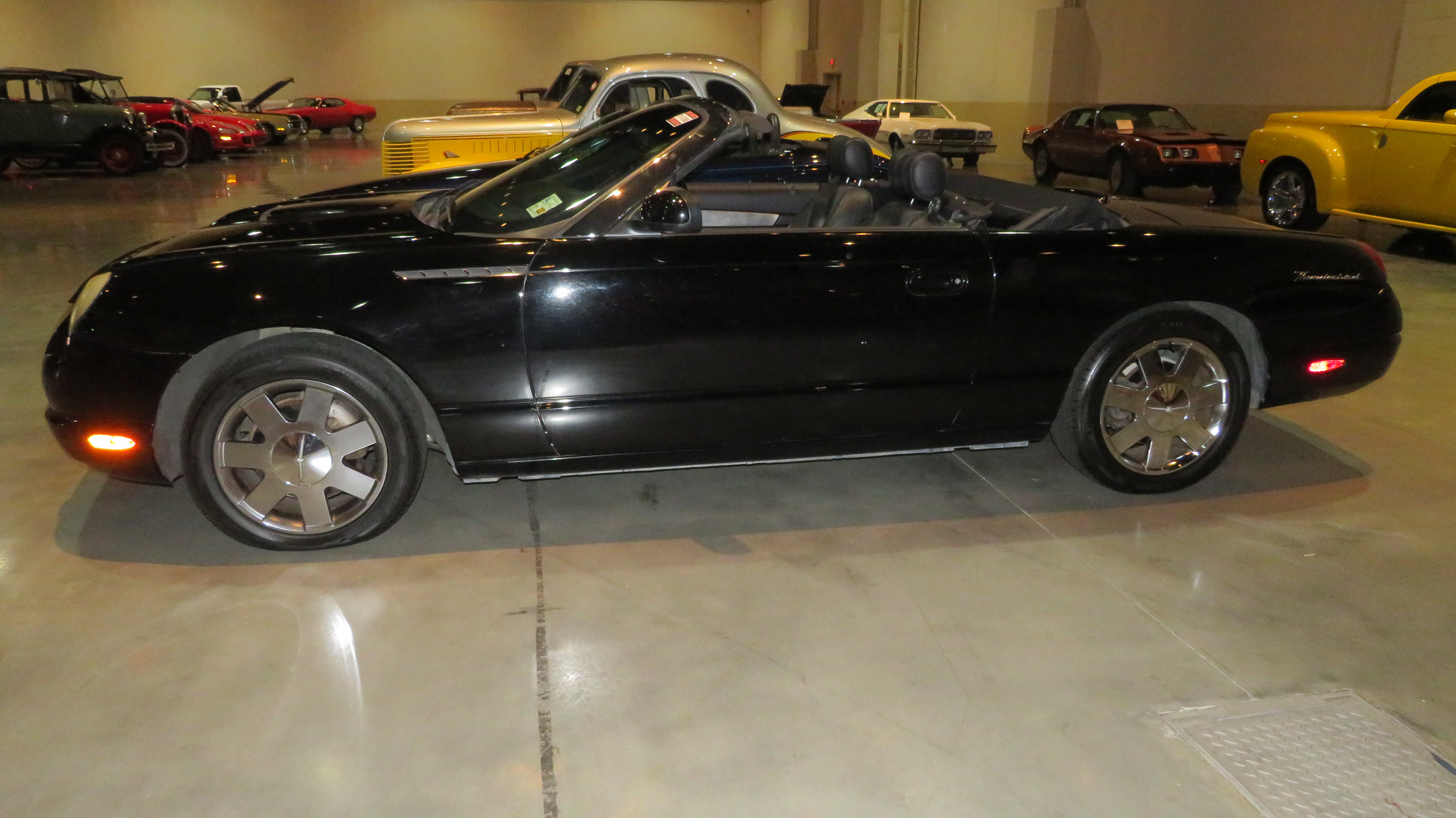 2nd Image of a 2003 FORD THUNDERBIRD