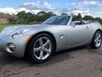 Image 2 of 12 of a 2006 PONTIAC SOLSTICE