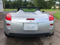 Image 8 of 12 of a 2006 PONTIAC SOLSTICE