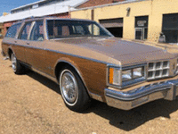 Image 2 of 13 of a 1986 OLDSMOBILE CUSTOM CRUISER