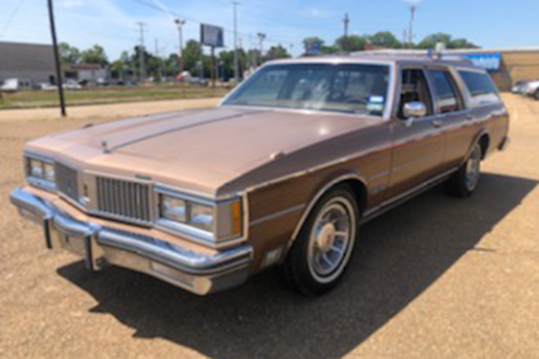 0th Image of a 1990 OLDSMOBILE CUSTOM CRUISER