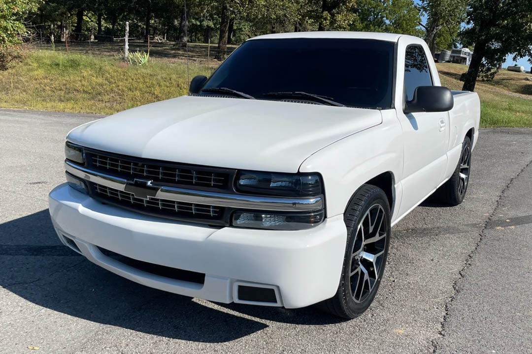 2nd Image of a 2002 CHEVROLET SILVERADO 1500