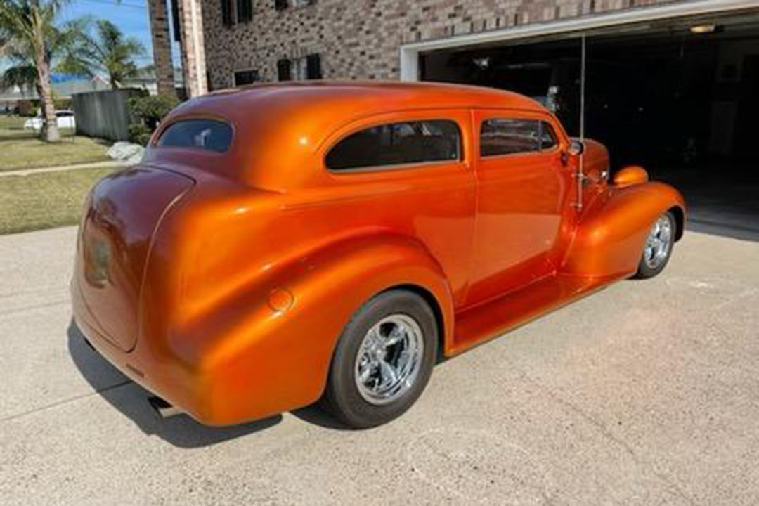 2nd Image of a 1939 CHEVROLET MASTER DELUXE