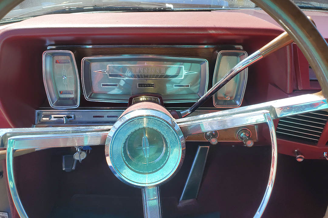 21st Image of a 1962 LINCOLN CONTINENTAL