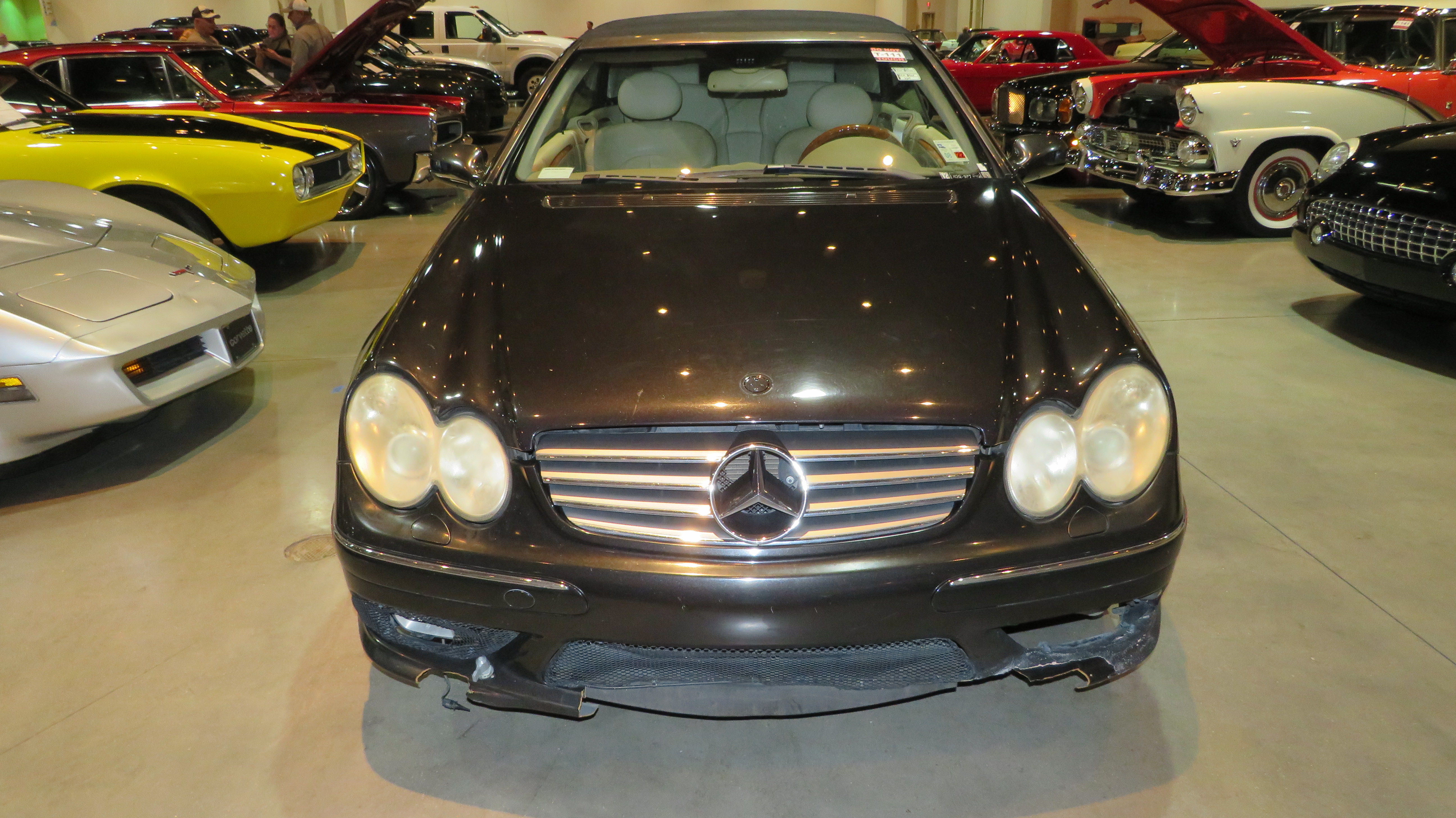 3rd Image of a 2004 MERCEDES-BENZ CLK500