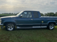 Image 3 of 10 of a 1994 GMC 1500