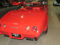 Image 9 of 10 of a 1975 CHEVROLET CORVETTE