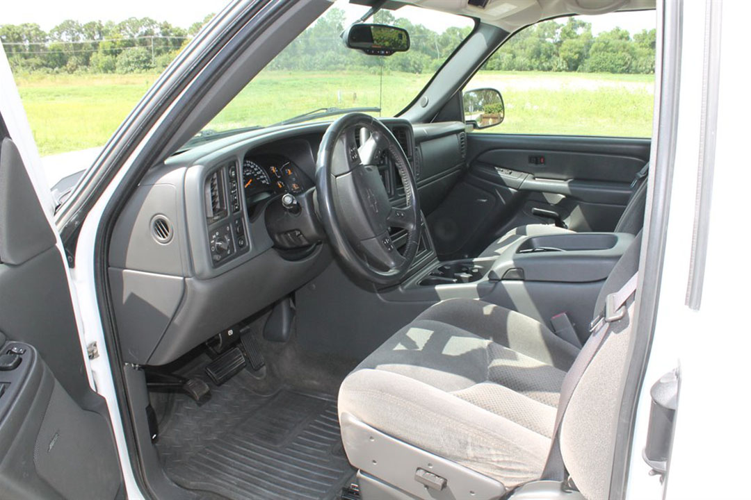 7th Image of a 2005 CHEVROLET SILVERADO Z71